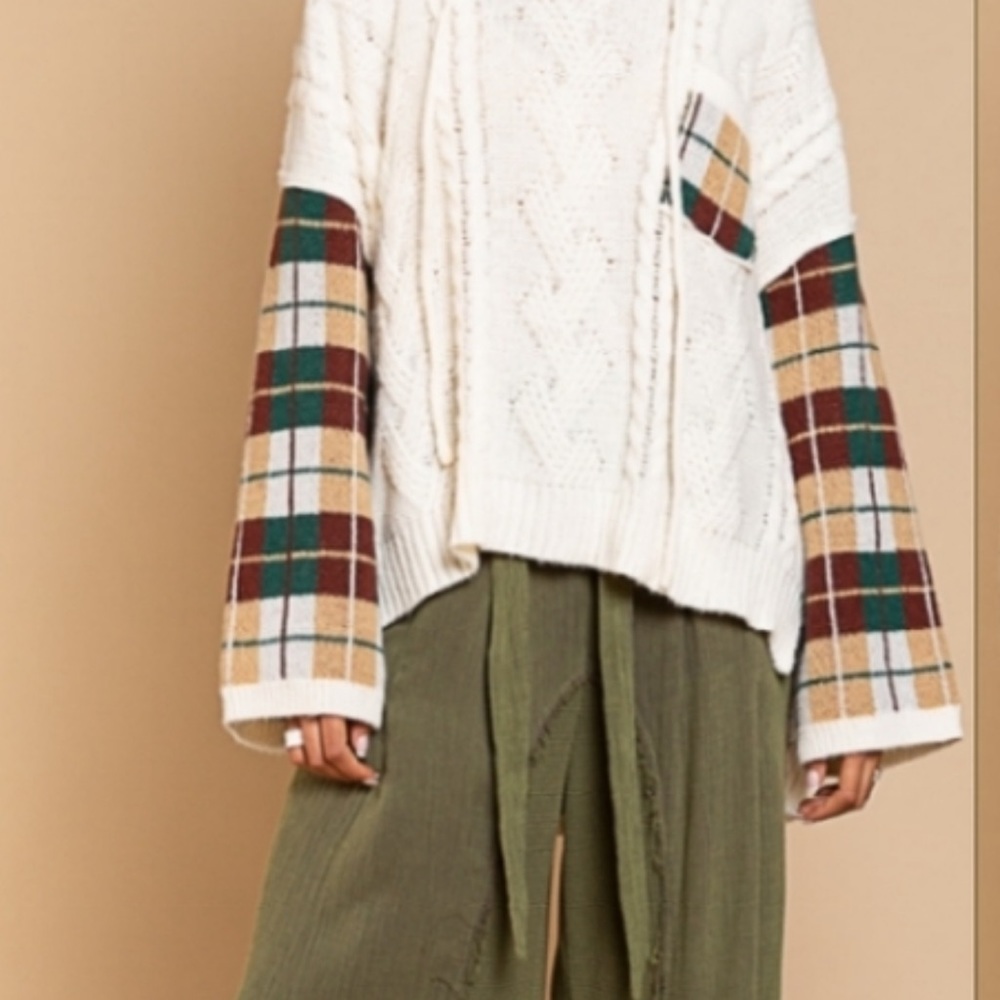 BPS13🤍🤎POL perspective in a boho cream v-neck sweater w/tan+brown check trim - Picture 9 of 11